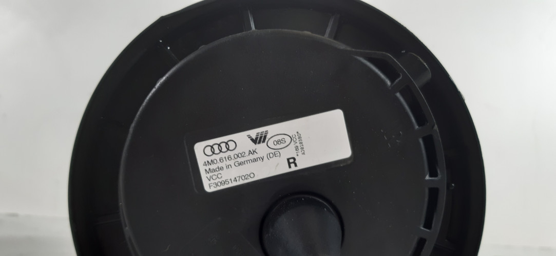 AUDI Q8 MIECH PODUSZKA ZAWIESZENIA PRAWA TYŁ 4M0.616.002.AK