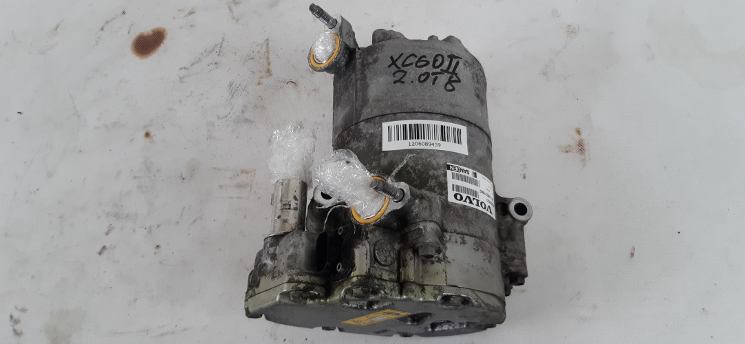 VOLVO XC60 II 2.0 T8 SPRĘŻARKA KLIMATYZACJI 32260523