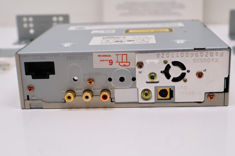 TOYOTA LEXUS ODTWARZACZ DVD 08601-00916