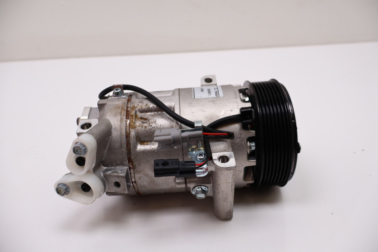 NISSAN RENAULT SPRĘŻARKA KLIMATYZACJI 1.5353A