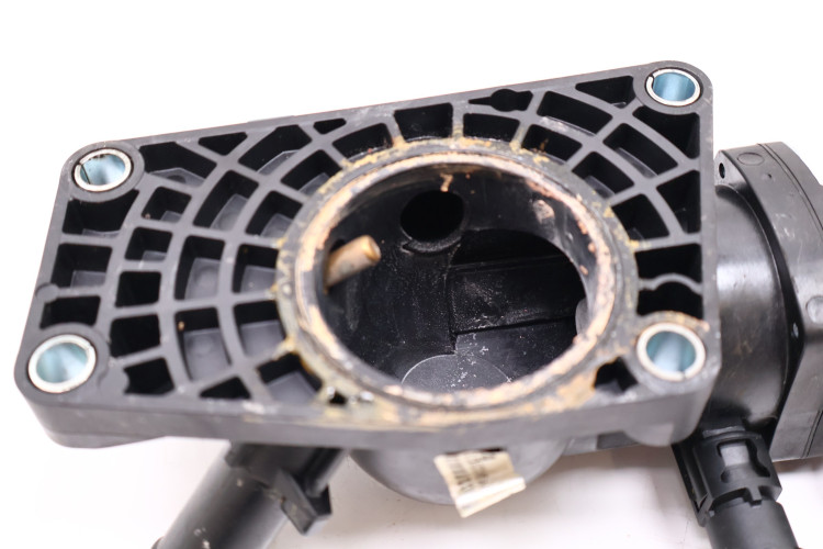 ALFA ROMEO STELVIO TERMOSTAT Z OBUDOWĄ 46338166
