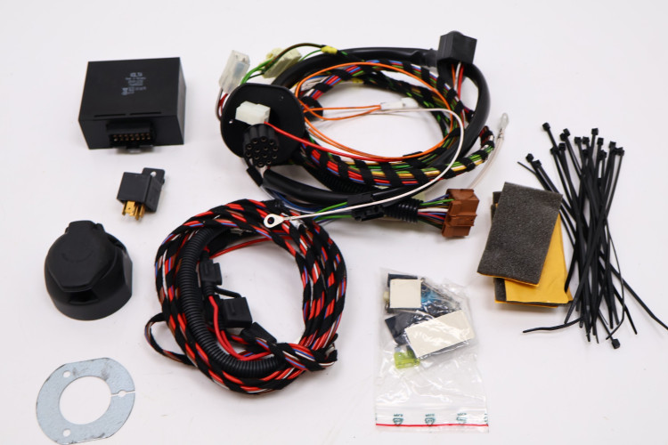 TOYOTA YARIS 08- WIĄZKA INSTALACJA HAKA HOLOWNICZEGO PZ457-B0568-00
