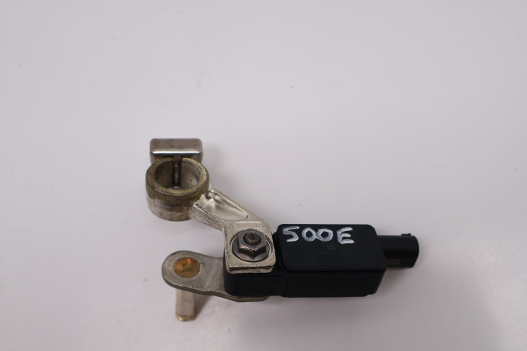 FIAT 500E KLEMA MINUSOWA BEZPIECZNIK AKUMULATORA 52139571