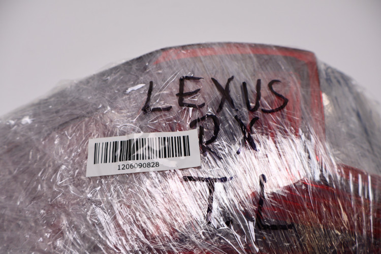LEXUS RX IV LAMPA LEWA TYŁ