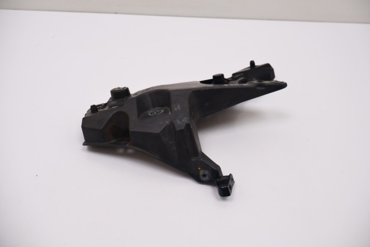 VOLVO V60 II MOCOWANIE BŁOTNIKA PRAWE 717 31468232