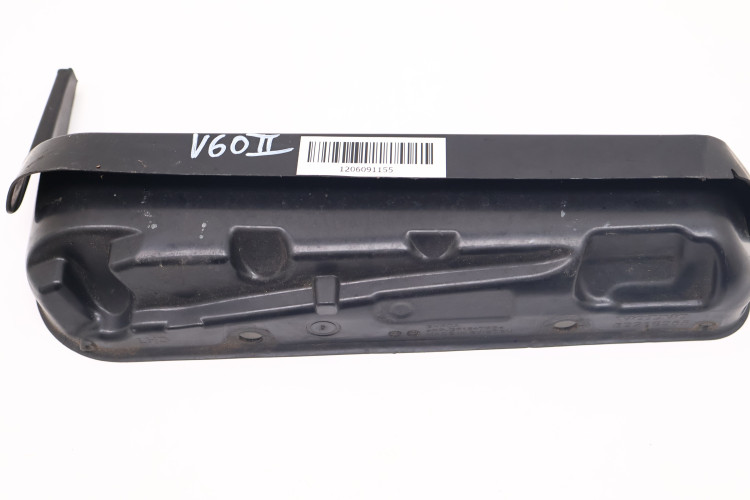 VOLVO V60 II OSŁONA WLOTU POWIETRZA PODSZYBIA 32219255