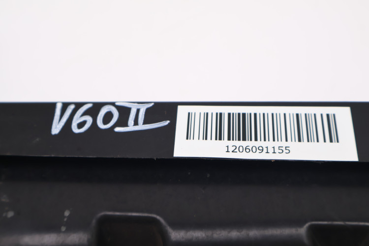 VOLVO V60 II OSŁONA WLOTU POWIETRZA PODSZYBIA 32219255