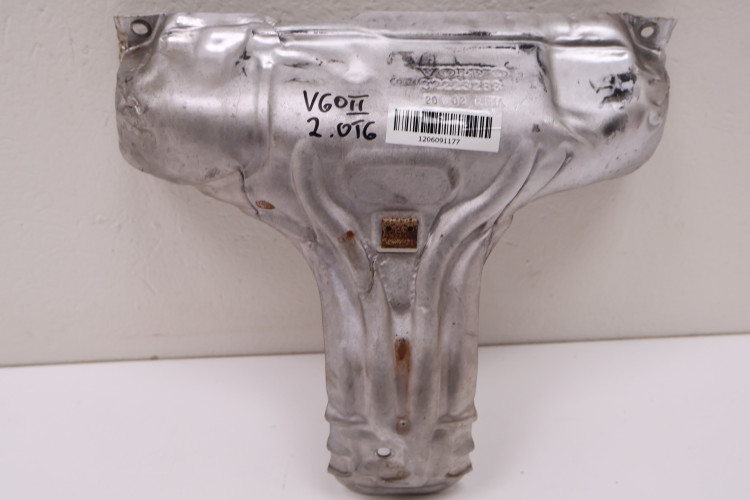 VOLVO V60 II 2.0 T6 PLUG IN HYBRID OSŁONA TERMICZNA 32223288