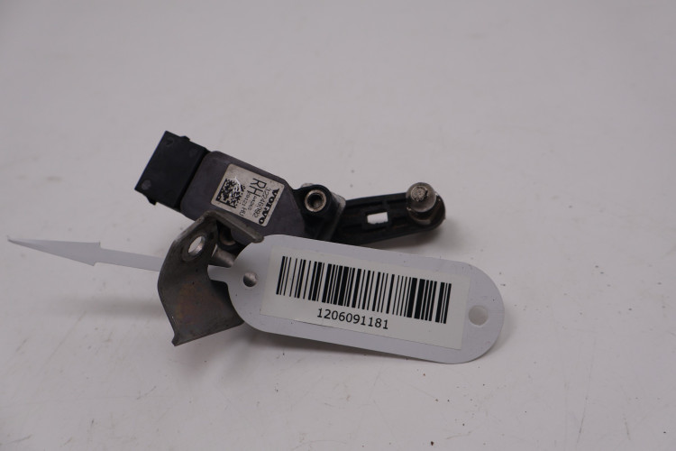 VOLVO V60 II 2.0 T6 PLUG IN HYBRID CZUJNIK POZIOMOWANIA ŚWIATEŁ PRAWY PRZÓD 31406563, 32246992