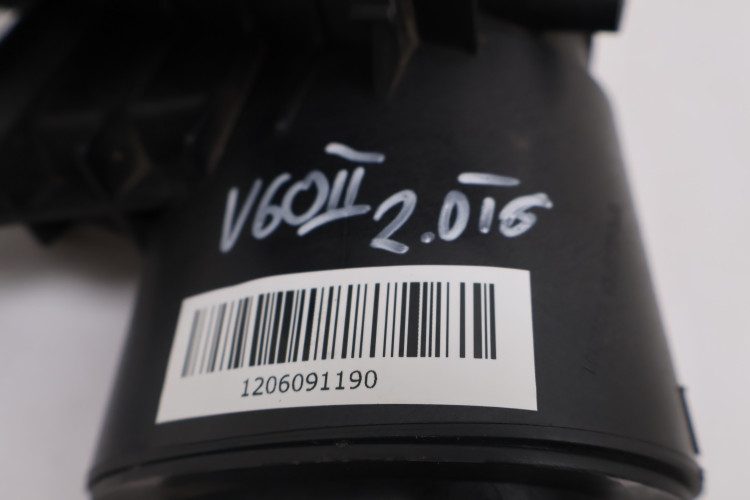 VOLVO V60 II 2.0 T6 PLUG IN HYBRID RURA DOLOT POWIETRZA 32222131