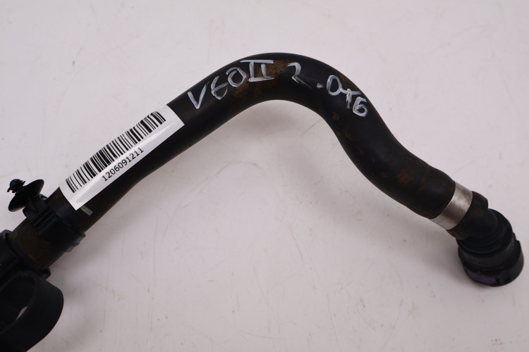 VOLVO V60 II 2.0 T6 PLUG IN HYBRID RURA PRZEWÓD WODY 32222258
