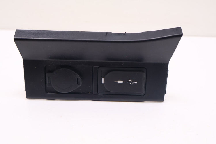 LEXUS RX IV PORT USB ZAPALNICZKA 86190-78010