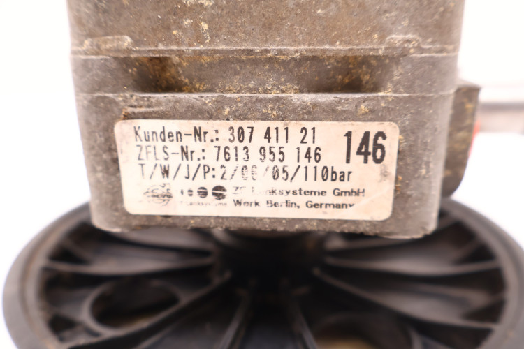 VOLVO V70 POMPA WSPOMAGANIA 30741121