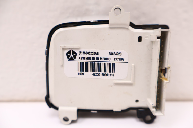 DODGE CHRYSLER MULTIFUNKCJA KIEROWNICY 56046252