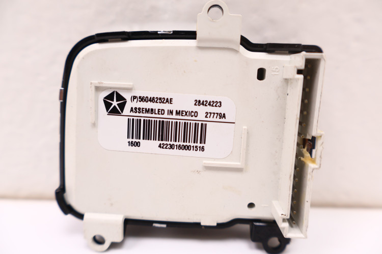 DODGE CHRYSLER MULTIFUNKCJA KIEROWNICY 56046252
