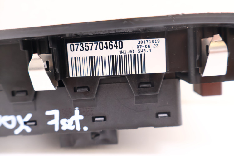 FIAT 500X PRZEŁĄCZNIK PANEL SZYB LEWY PRZÓD '07357704640