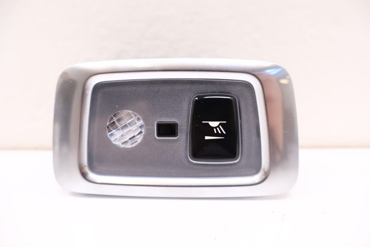 VOLVO V90 LAMPKA PODSUFITKI TYŁ 31497539