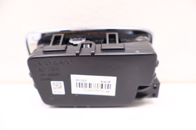 VOLVO LAMPKA PODSUFITKI TYŁ 31497538