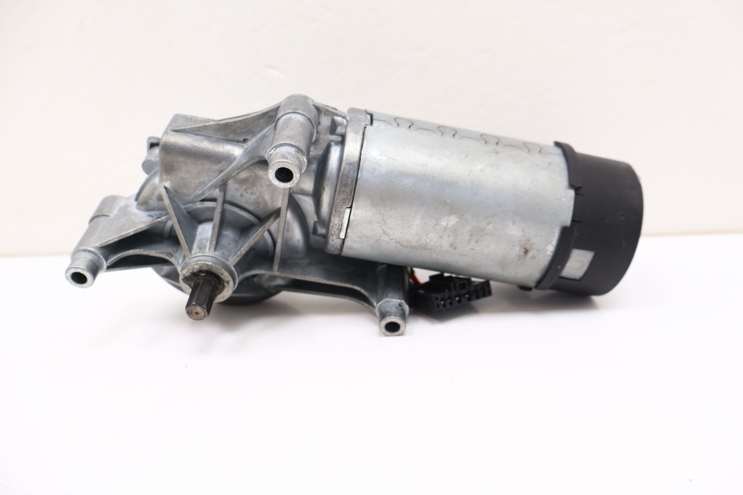 FIAT 500 SILNICZEK SZYBERDACHU 13125670100
