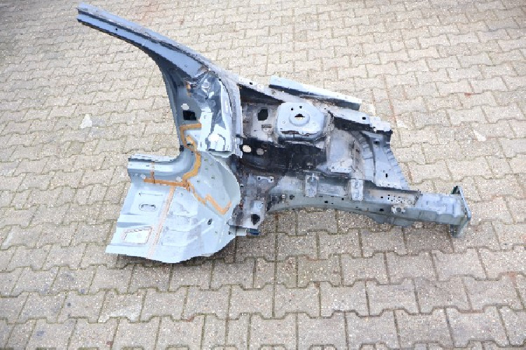 VOLVO XC60 I LIFT ĆWIARTKA LEWA PRZÓD 492-46