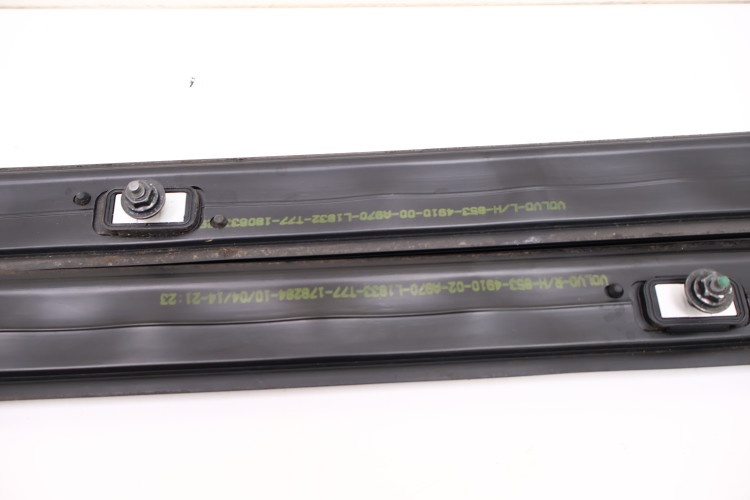 VOLVO XC60 I LIFT LISTWY DACHOWE 853-4910-02, 853-4910-00