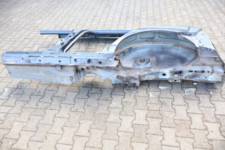 VOLVO XC60 I LIFT ĆWIARTKA BŁOTNIK LEWA TYŁ 492-46
