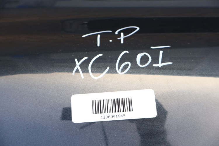 VOLVO XC60 I LIFT ĆWIARTKA BŁOTNIK PRAWA TYŁ 492-46