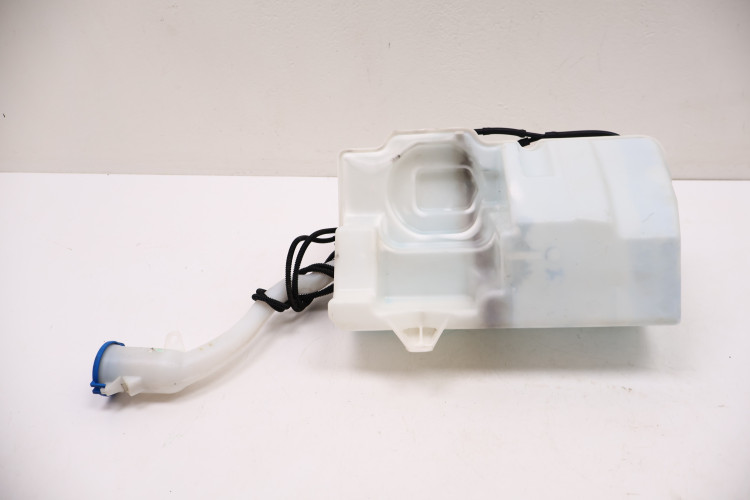 VOLVO XC60 I LIFT ZBIORNICZEK SPRYSKIWACZY 30753424, 30753425