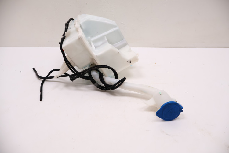 VOLVO XC60 I LIFT ZBIORNICZEK SPRYSKIWACZY 30753424, 30753425