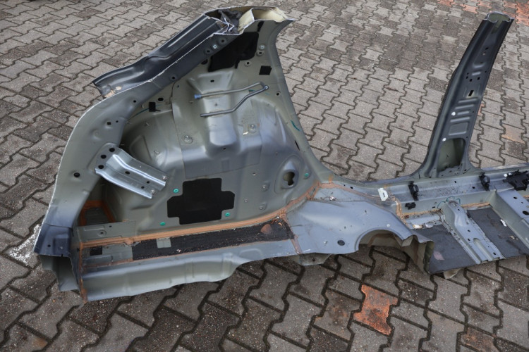 FIAT 500X ĆWIARTKA BŁOTNIK LEWA TYŁ 679