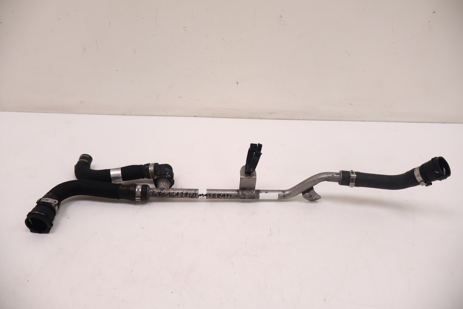 MASERATI GRECALE PRZEWÓD WODY 6701612260