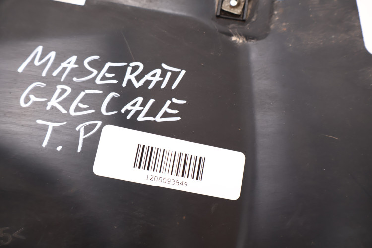 MASERATI GRECALE OSŁONA PODWOZIA PRAWA TYŁ 670157092