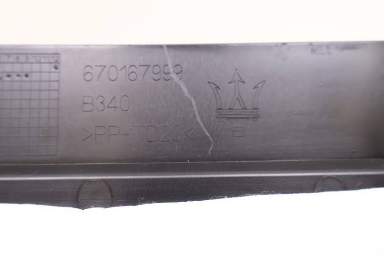 MASERATI GRECALE OSŁONA ZAŚLEPKA 670167999