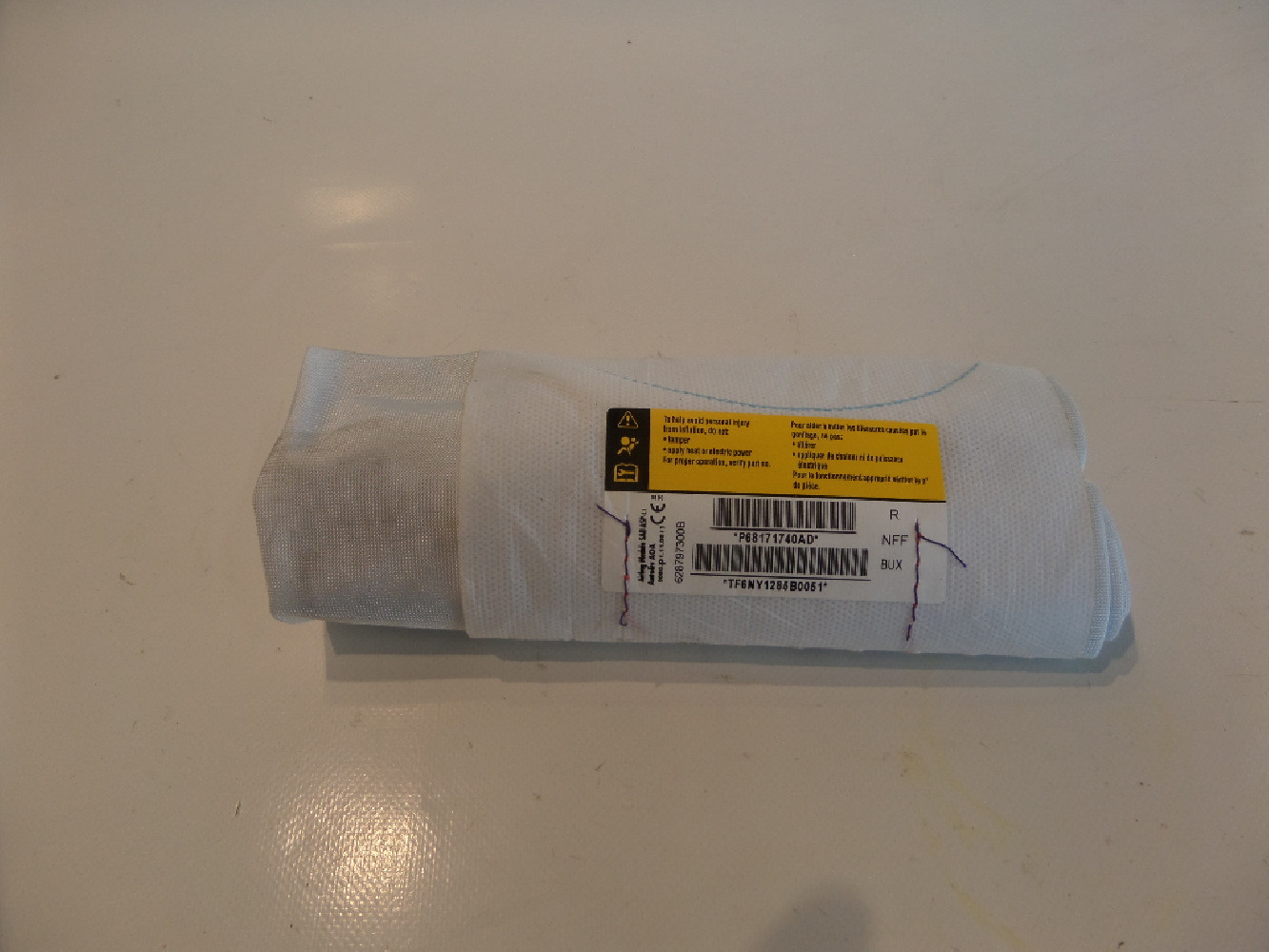 JEEP CHEROKEE KL AIRBAG FOTELA PRAWY 68171740AD