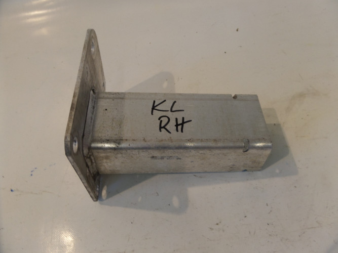 JEEP CHEROKEE KL KIEŁ STREFA ZGNIOTU PRAWA 68102990AB