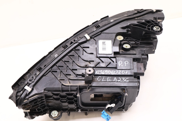 MERCEDES-BENZ CLE A236 LAMPA PRAWA PRZÓD A2369060201