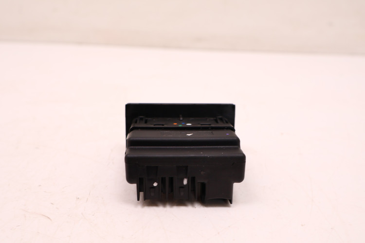 JEEP WRANGLER JL 18- PANEL USB USB C 68271567AB