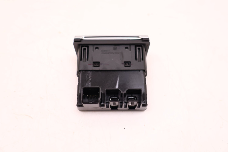 JEEP WRANGLER JL 18- PANEL USB USB C 68271567AB