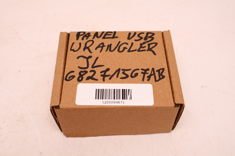 JEEP WRANGLER JL 18- PANEL USB USB C 68271567AB
