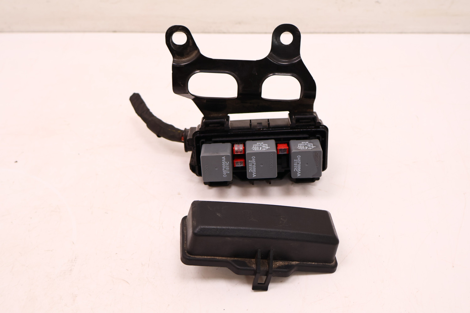 JEEP WRANGLER JL 2.2 MTJ 18- SKRZYNKA BEZPIECZNIKÓW 68302848AB