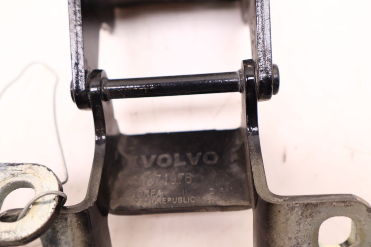 VOLVO XC90 II ZAWIASY KLAPY BAGAŻNIKA 31371076