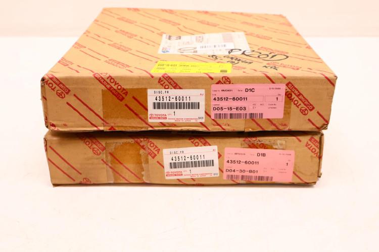 TOYOTA LAND CRUISER TARCZE HAMULCOWE PRZÓD 43512-60011