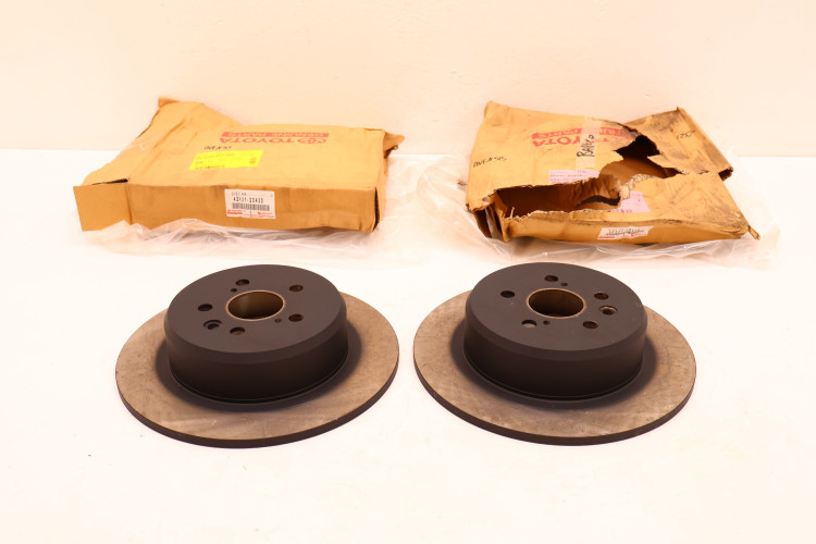 TOYOTA AVENSIS CORONA TARCZE HAMULCOWE TYŁ 42431-20430