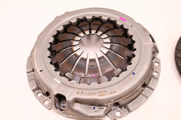 TOYOTA AURIS SPRZĘGŁO DOCISK 04000-03452