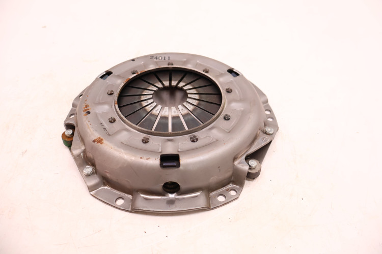 TOYOTA CARINA CAMRY DOCISK SPRZĘGŁA 31210-24011