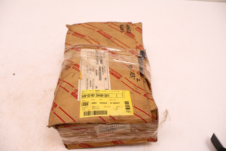 TOYOTA LAND CRUISER HIACE VAN ZESTAW SZCZĘK HAMULCOWYCH 04495-26111