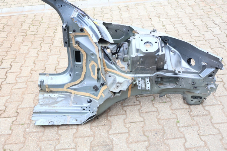 VOLVO XC60 II ĆWIARTKA LEWA PRZÓD 714