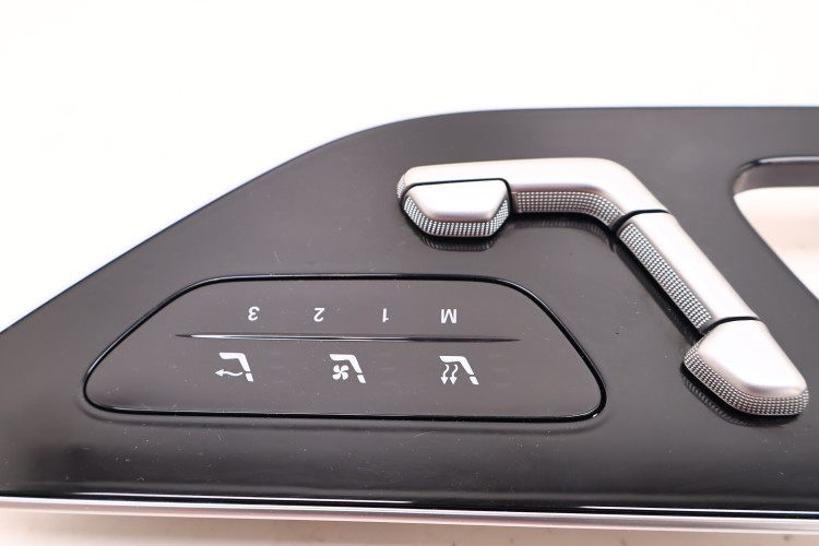 MERCEDES-BENZ CLE A236 PANEL REGULACJI FOTELA LEWY PRZÓD