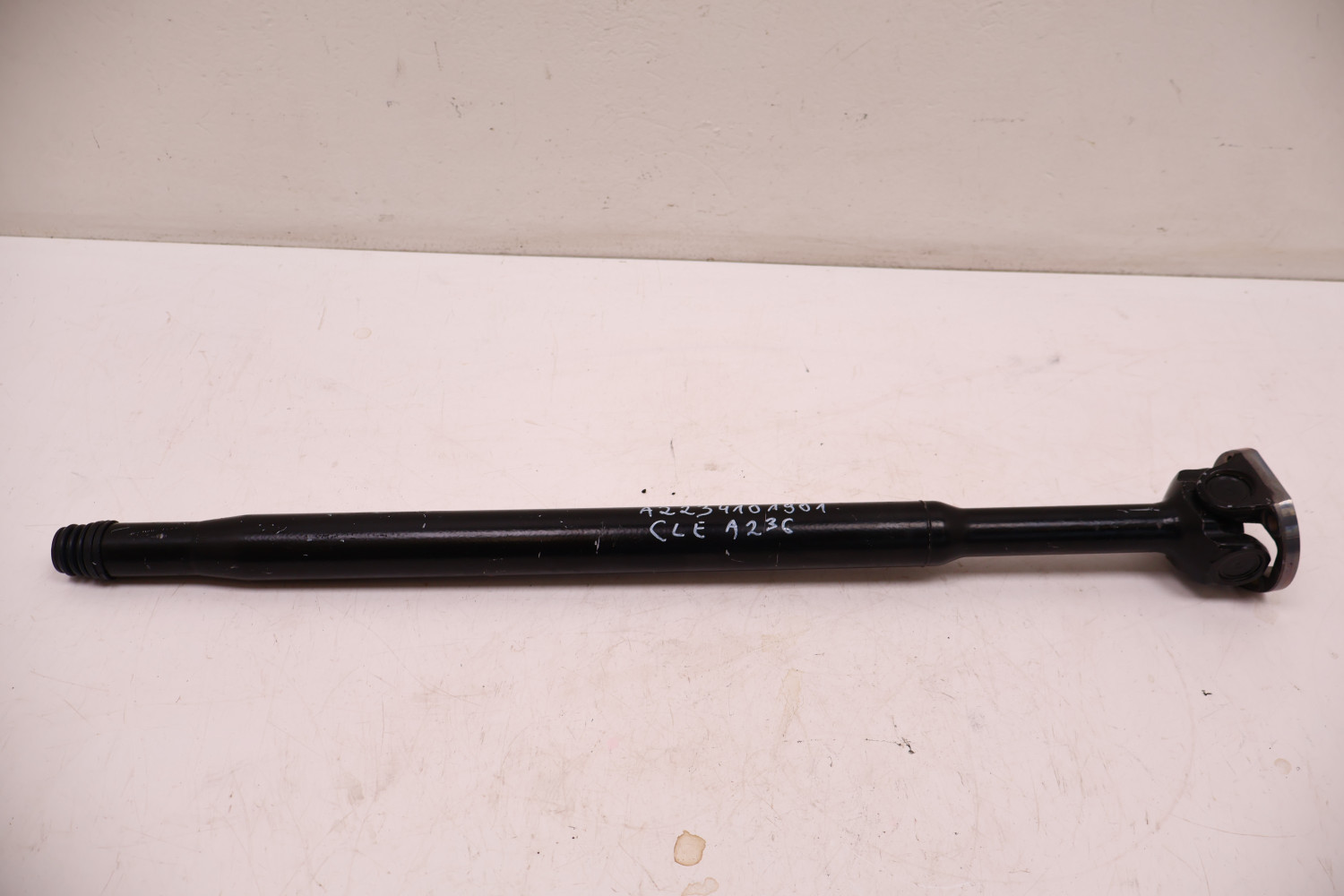 MERCEDES-BENZ CLE A236 300 4MATIC WAŁ NAPĘDOWY PRZÓD A2234101901