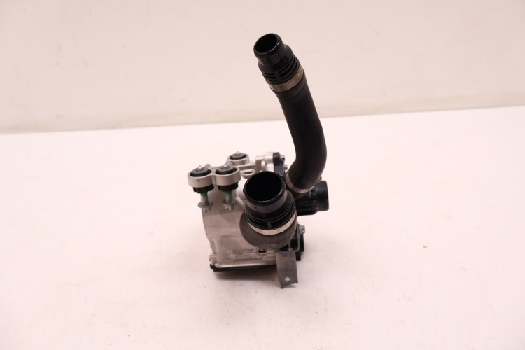 MERCEDES-BENZ CLE A236 300 4MATIC DODATKOWA POMPA WODY A2542003000